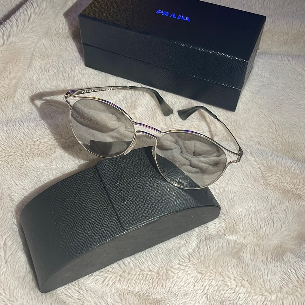 Prada Sunglasses SPR 62S Like New